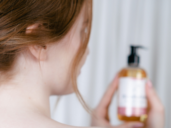 Mildes Körperreinigungsöl von RimitaOats – reinigt die Haut ohne Austrocknen