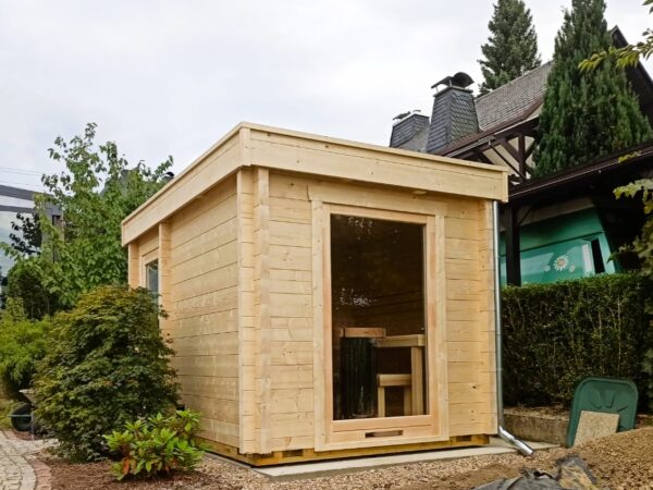 premium gartensauna sandra 3723, outdoor sauna garten, gartensauna kaufen deutschland, gartensauna outdoor massivholz, sauna außenbereich premium, gartensauna modern design, sauna innenraum massivholz, gartensauna wellness innen, hochwertige sauna holz, gartensauna massivholz detail, hochwertige gartensauna verarbeitung, outdoor sauna material