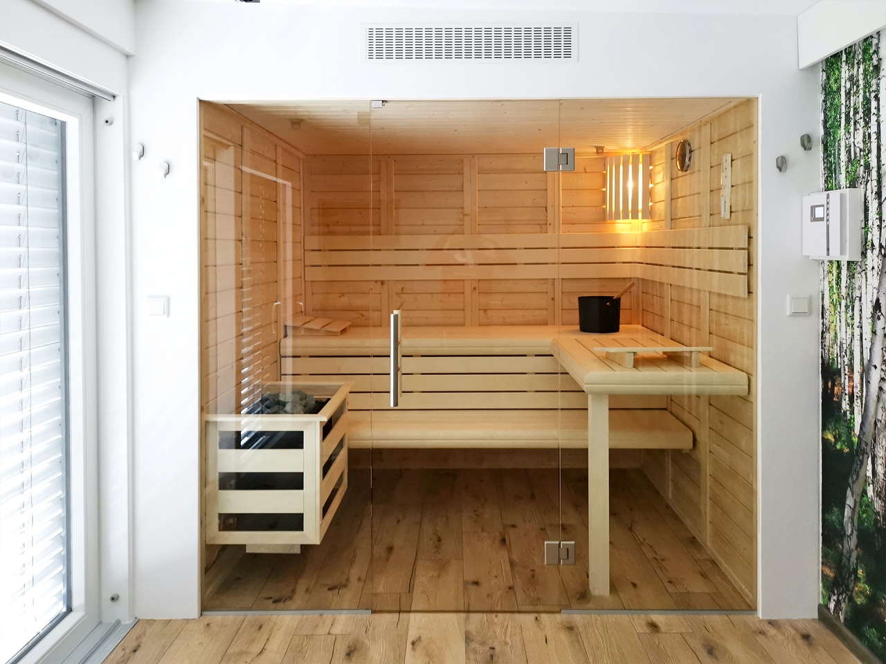 Sauna DANIEL mit moderner Glasfront für Innenbereich