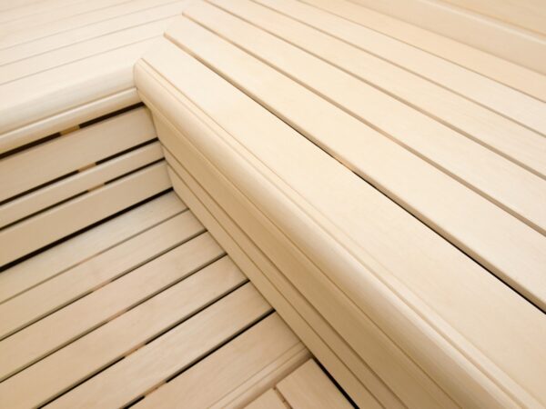 premium innensauna daniel massivholz, innensauna kaufen deutschland, blockbohlen sauna 45 mm, heimsauna polarfichte innenraum, sauna mit glastür innenbereich, massivholz sauna wohnraum