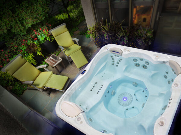 Whirlpool Garten Luxus Entspannung Hydropool Outdoor