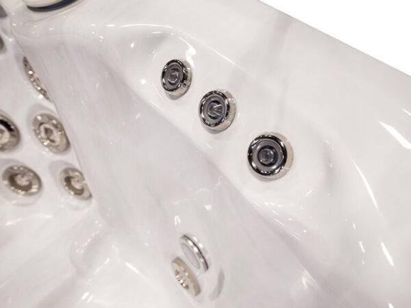 selbstreinigender Whirlpool Massagedüsen Nahaufnahme