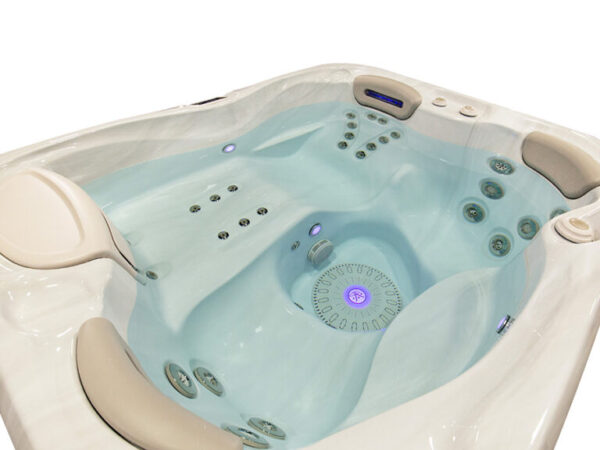 Whirlpool Sitze mit Massagedüsen Hydropool Detail