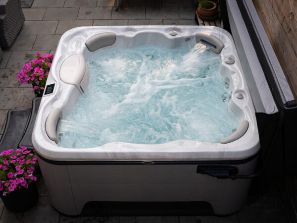 Signature 655 Whirlpool Outdoor für den Garten oder Terrasse