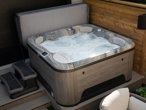 Whirlpool Garten Luxus Entspannung Hydropool Outdoor