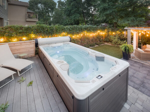 Hydropool Swim Spa Aqua Sport 14AX großer Schwimmbereich