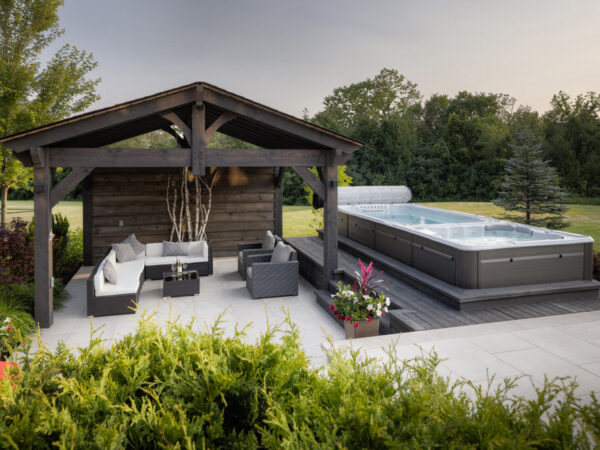 Hydropool Swim Spa AquaTrainer 19DTAX Moderner Garten Luxus