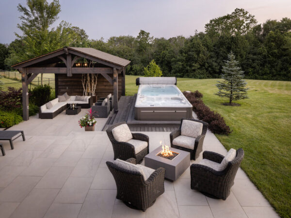 Hydropool Swim Spa AquaTrainer 19DTAX Garten