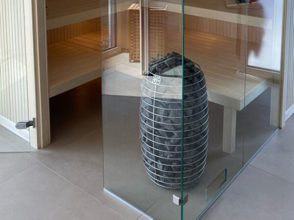 HUUM HIVE Stand Saunaofen mit 250kg Steine Bild in Sauna